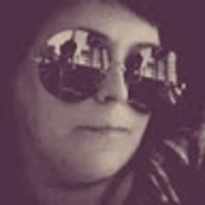 Meet your Posher, Mia